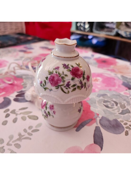 Other - Vintage Porcelain Floral Boudoir Night Light Lamp Pink Roses Gold Trim